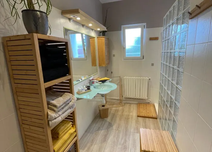 Βίλα Au Lagon De Thau